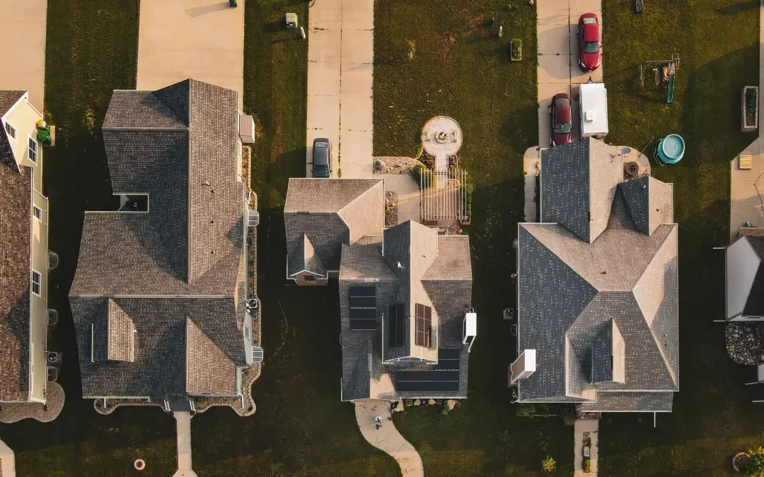 Iowa home with solar next to houses that do not have solar